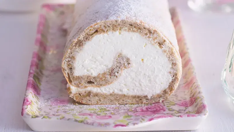 Rolled sponge cake with cream filling