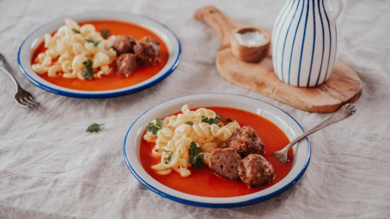 Pasta with meatballs in tomato sauce