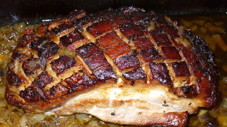 Roasted pork belly with lattice skin