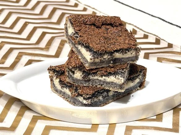 Stacked nanuk bars on plate