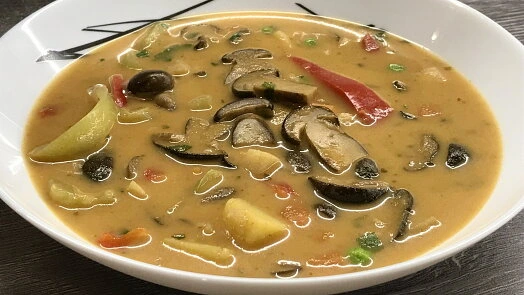 Mushroom soup with vegetables