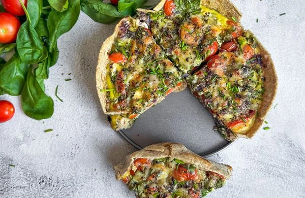 Tortilla pizza with toppings